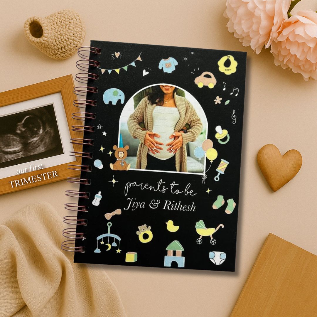 Pregnancy Journal - Picture & Name personalized | Parents to be | 9 Months Journal | Viola - Bop Canvases