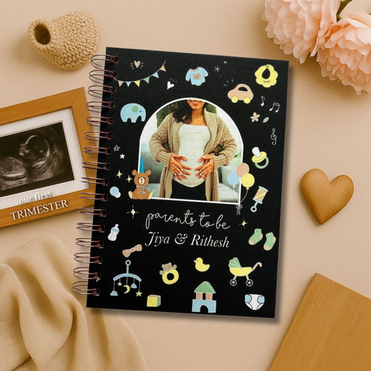 Pregnancy Journal - Picture & Name personalized | Parents to be | 9 Months Journal | Viola - Bop Canvases