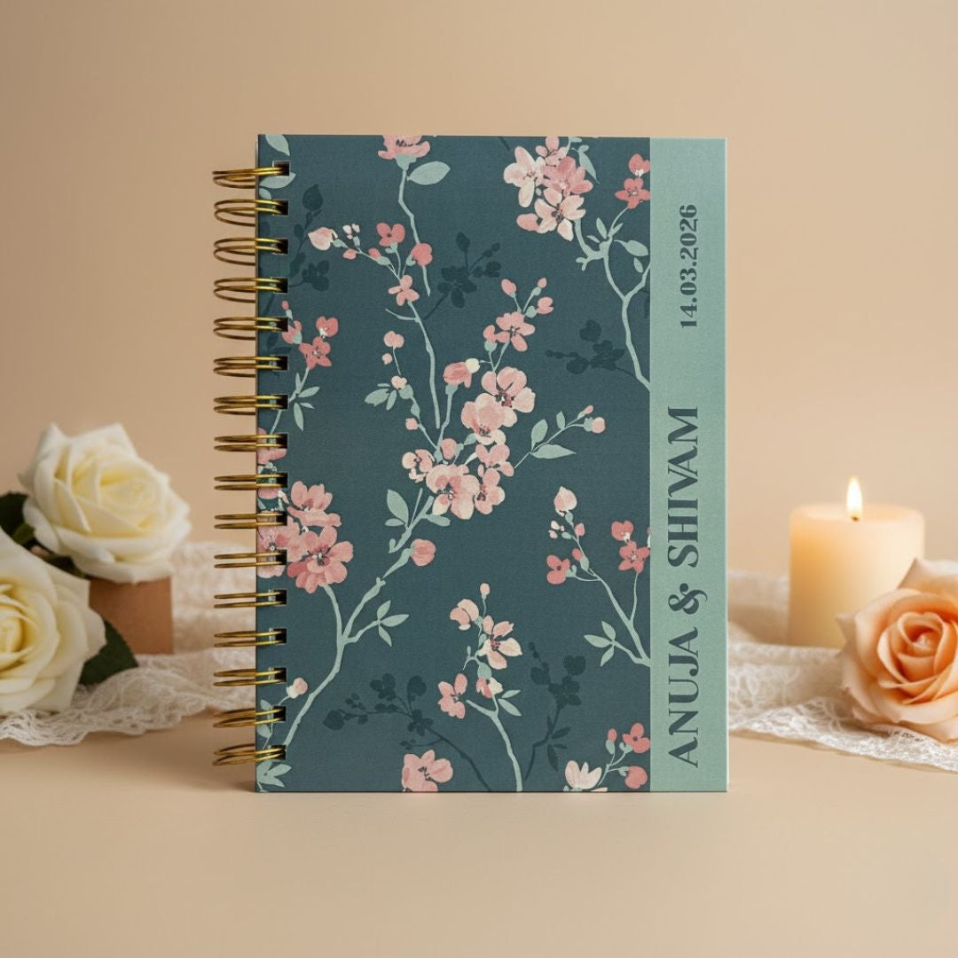 Wedding Planner| Name & Date Personalized (Autumn Wedding)